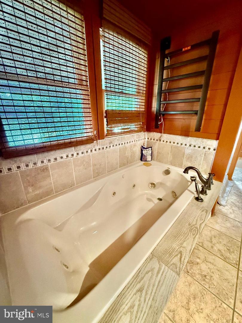 8389 HIGHVIEW ST, MANASSAS, Virginia 20112, 3 Bedrooms Bedrooms, ,2 BathroomsBathrooms,Residential,For sale,8389 HIGHVIEW ST,VAPW2112340 MLS # VAPW2112340