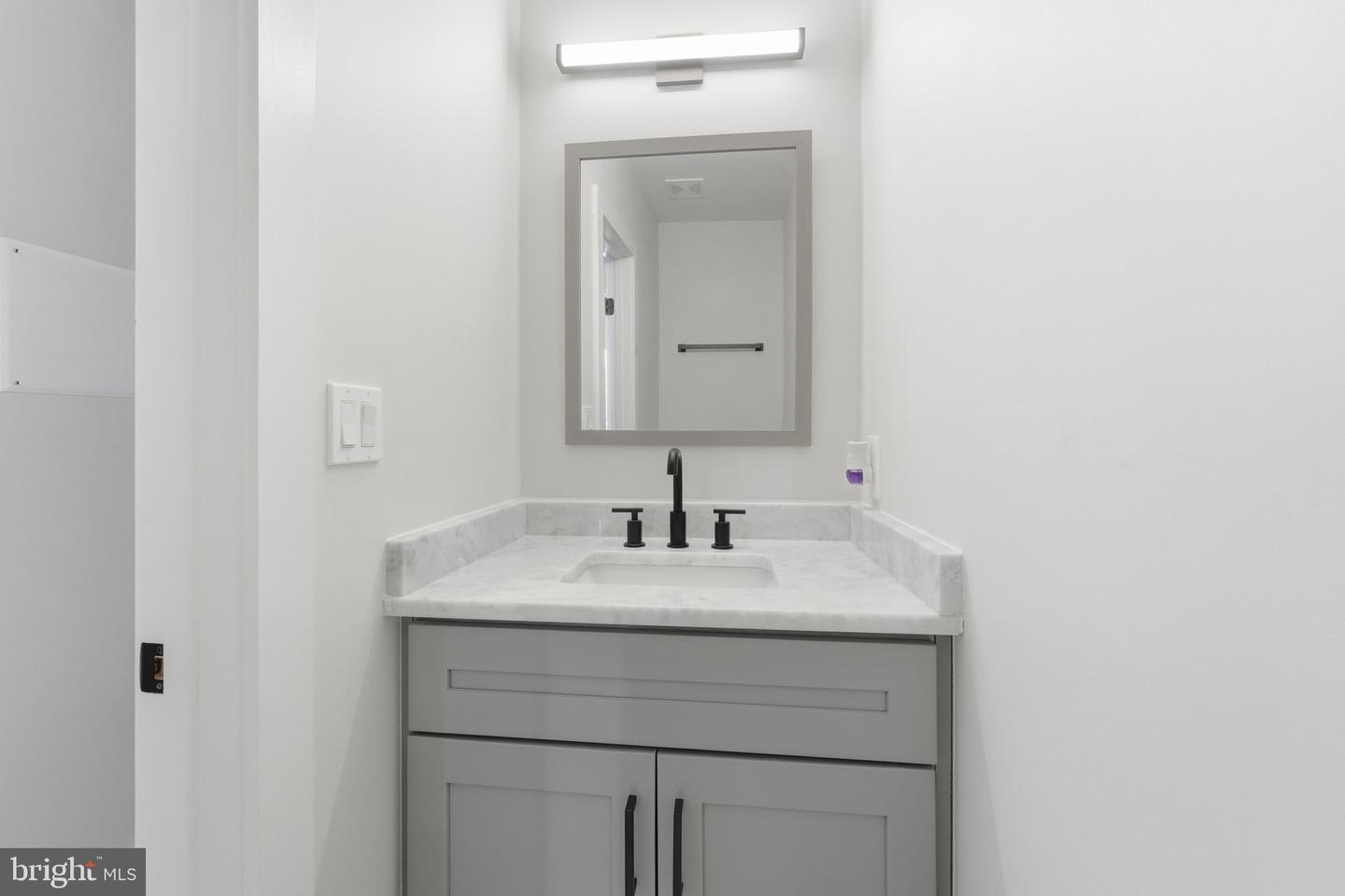 4001 7TH ST NE #4, WASHINGTON, District Of Columbia 20017, 2 Bedrooms Bedrooms, ,1 BathroomBathrooms,Residential,For sale,4001 7TH ST NE #4,DCDC2245848 MLS # DCDC2245848