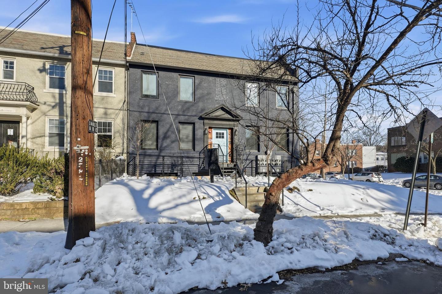 4001 7TH ST NE #4, WASHINGTON, District Of Columbia 20017, 2 Bedrooms Bedrooms, ,1 BathroomBathrooms,Residential,For sale,4001 7TH ST NE #4,DCDC2245848 MLS # DCDC2245848