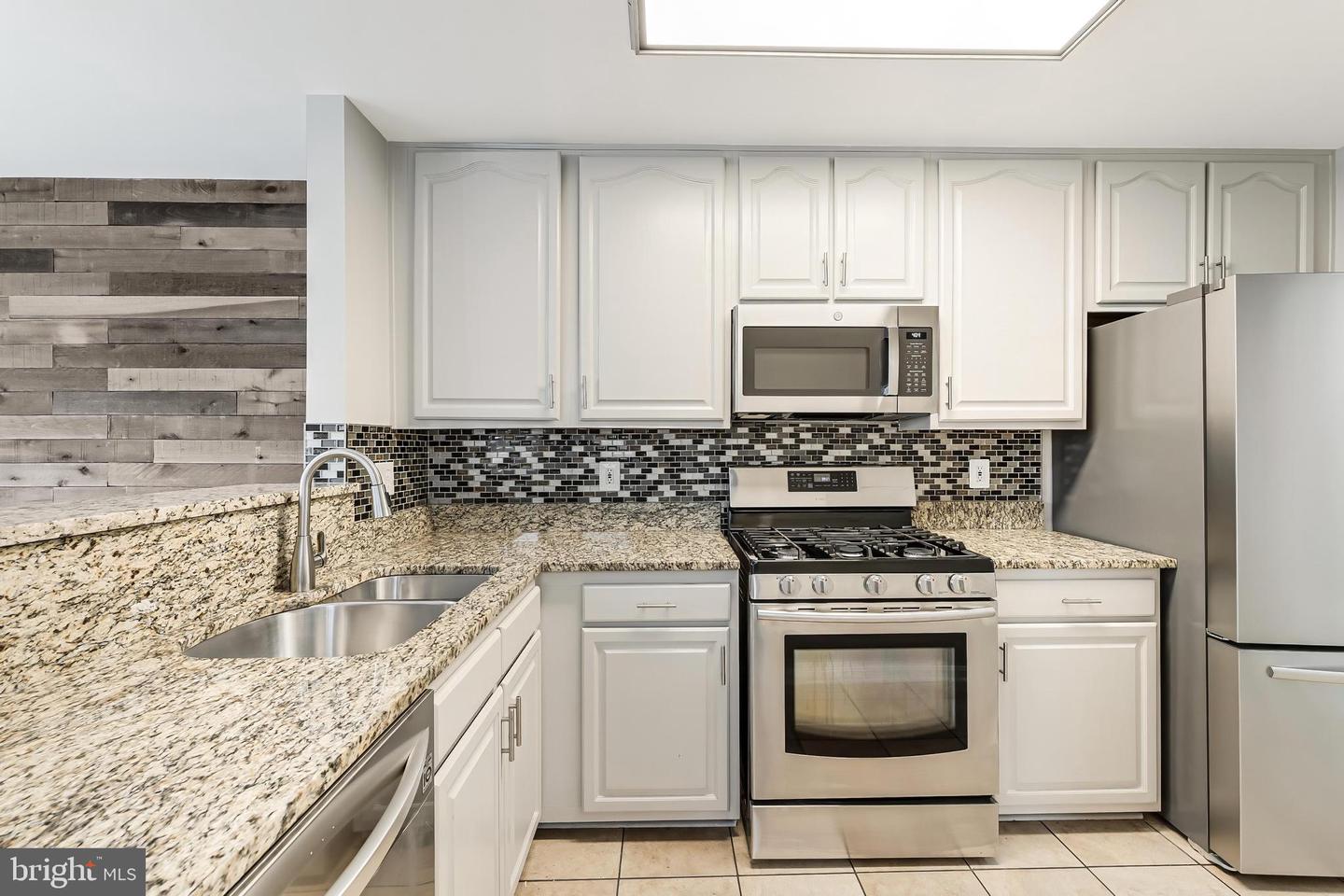 43312 GREYSWALLOW TER, ASHBURN, Virginia 20147, 2 Bedrooms Bedrooms, ,2 BathroomsBathrooms,Residential,For sale,43312 GREYSWALLOW TER,VALO2115782 MLS # VALO2115782