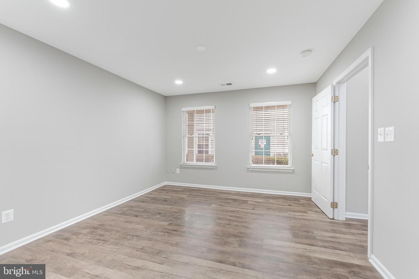 43312 GREYSWALLOW TER, ASHBURN, Virginia 20147, 2 Bedrooms Bedrooms, ,2 BathroomsBathrooms,Residential,For sale,43312 GREYSWALLOW TER,VALO2115782 MLS # VALO2115782