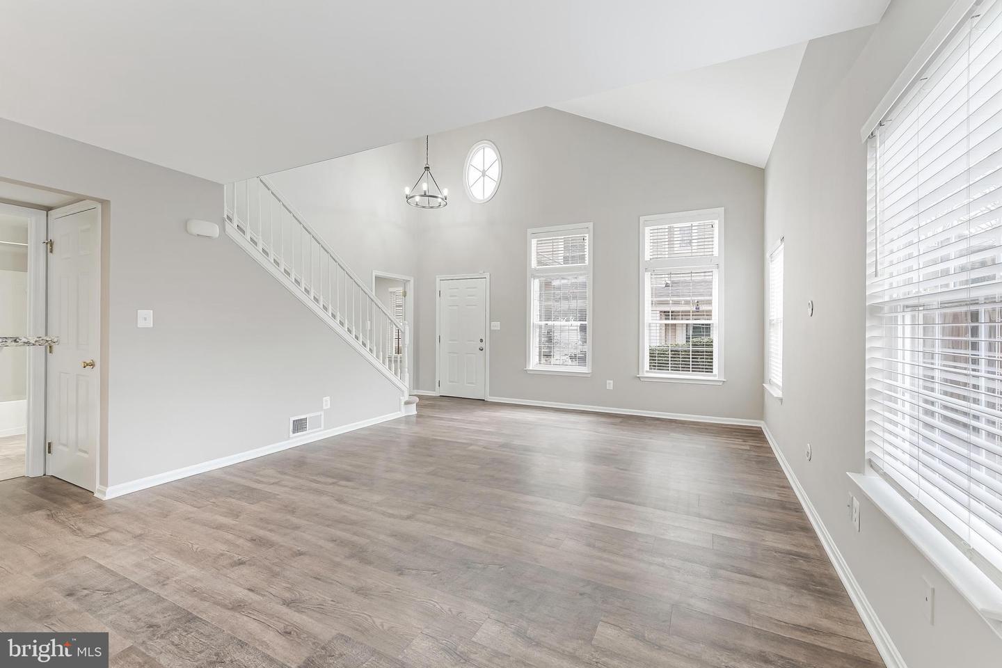 43312 GREYSWALLOW TER, ASHBURN, Virginia 20147, 2 Bedrooms Bedrooms, ,2 BathroomsBathrooms,Residential,For sale,43312 GREYSWALLOW TER,VALO2115782 MLS # VALO2115782