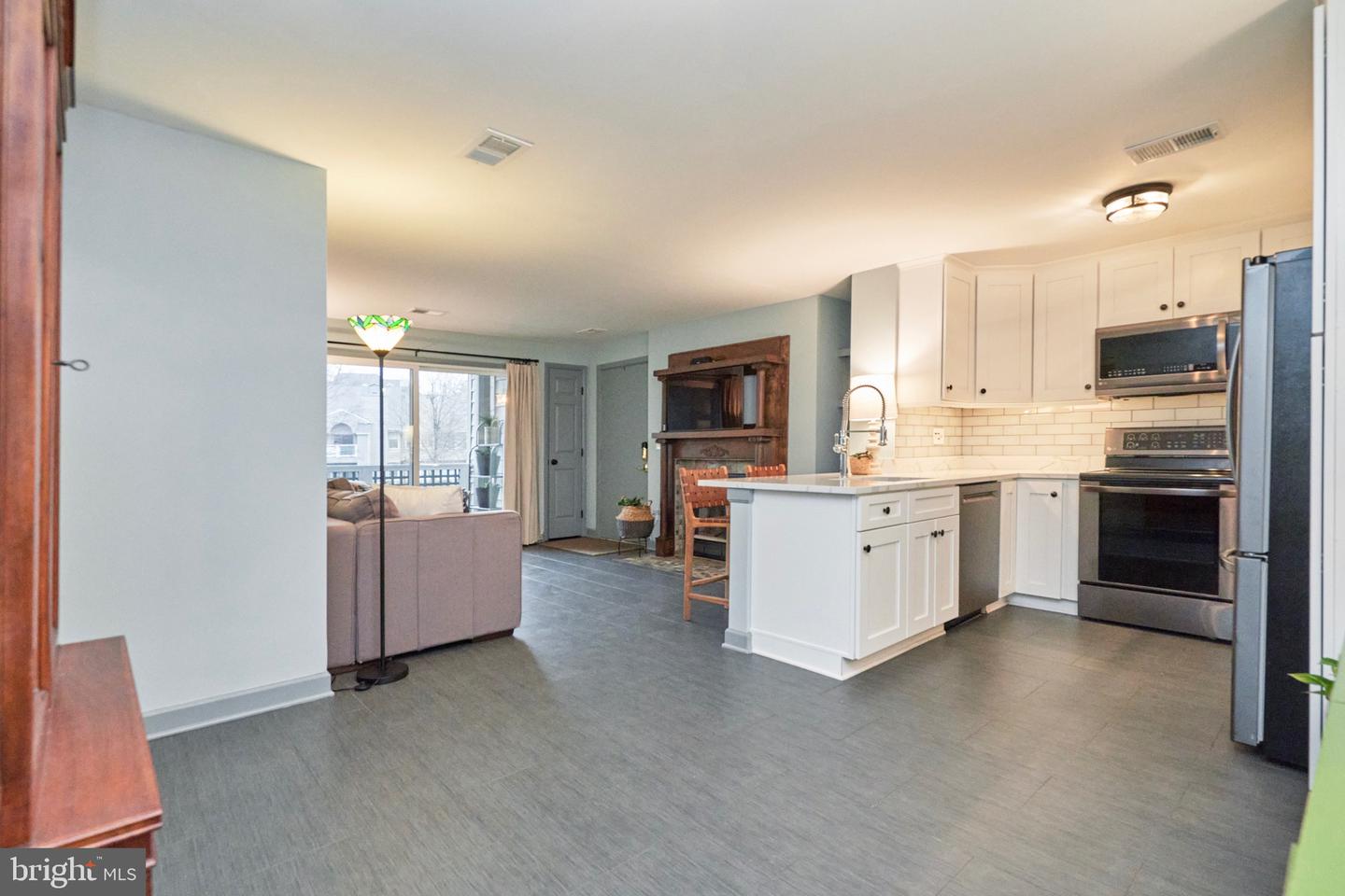 11703-C SUMMERCHASE CIR, RESTON, Virginia 20194, 1 Bedroom Bedrooms, ,1 BathroomBathrooms,Residential,For sale,11703-C SUMMERCHASE CIR,VAFX2291004 MLS # VAFX2291004