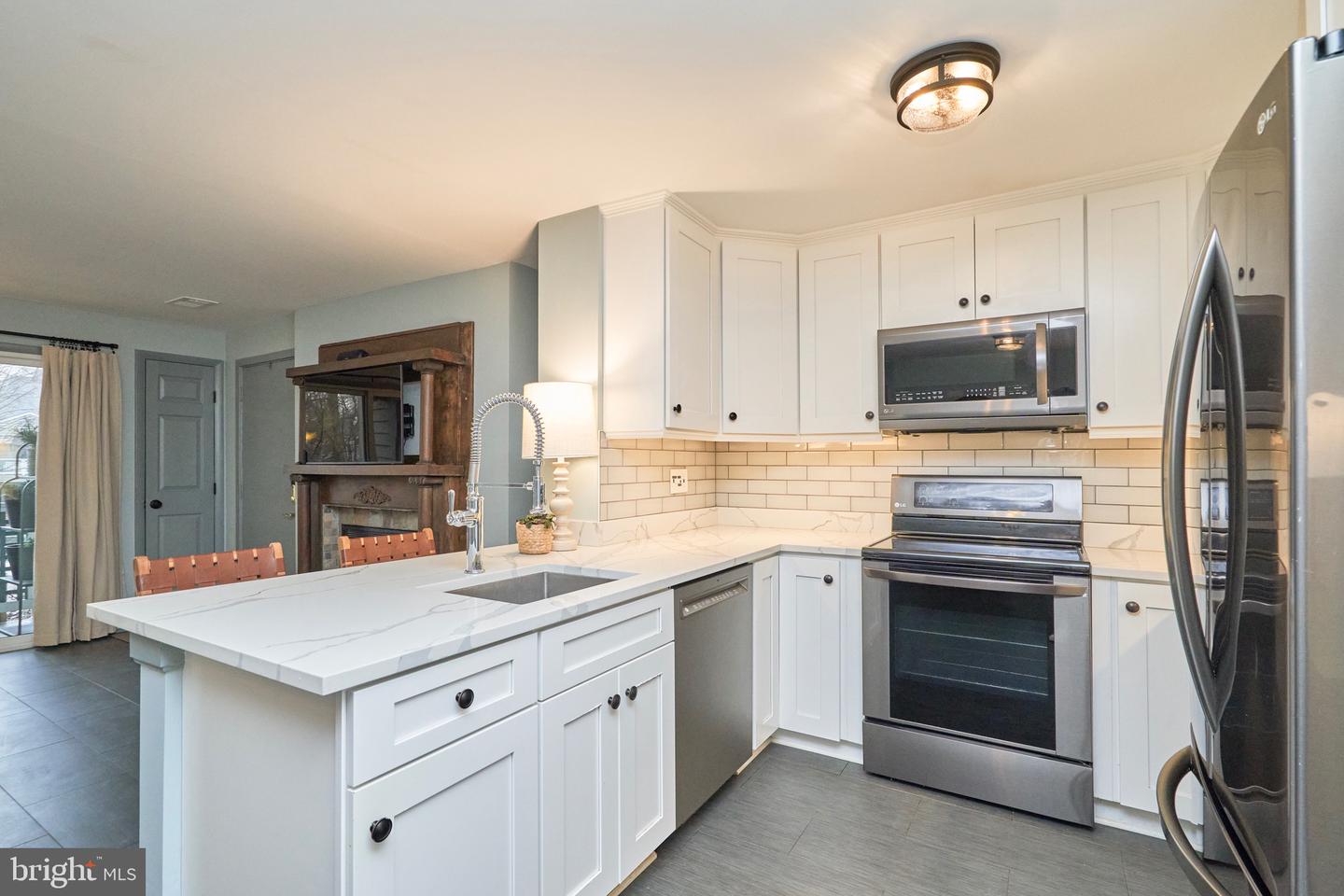 11703-C SUMMERCHASE CIR, RESTON, Virginia 20194, 1 Bedroom Bedrooms, ,1 BathroomBathrooms,Residential,For sale,11703-C SUMMERCHASE CIR,VAFX2291004 MLS # VAFX2291004