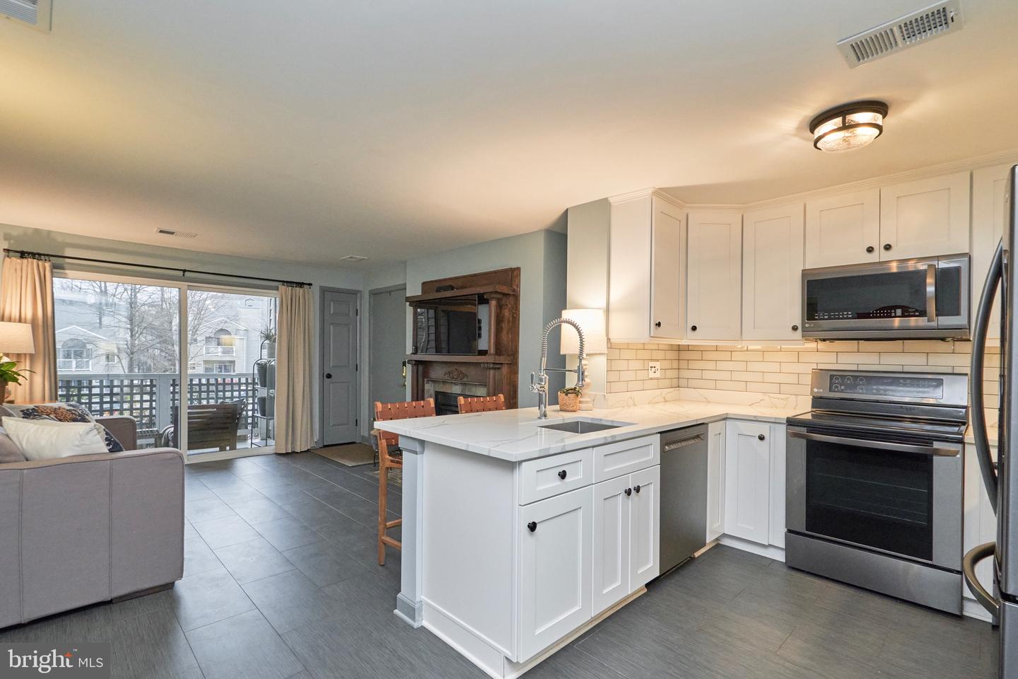 11703-C SUMMERCHASE CIR, RESTON, Virginia 20194, 1 Bedroom Bedrooms, ,1 BathroomBathrooms,Residential,For sale,11703-C SUMMERCHASE CIR,VAFX2291004 MLS # VAFX2291004