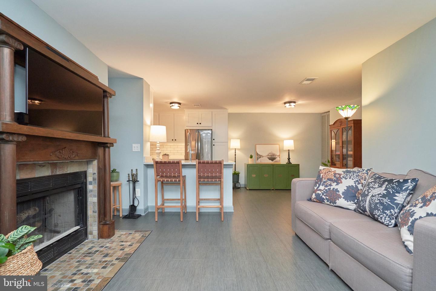 11703-C SUMMERCHASE CIR, RESTON, Virginia 20194, 1 Bedroom Bedrooms, ,1 BathroomBathrooms,Residential,For sale,11703-C SUMMERCHASE CIR,VAFX2291004 MLS # VAFX2291004