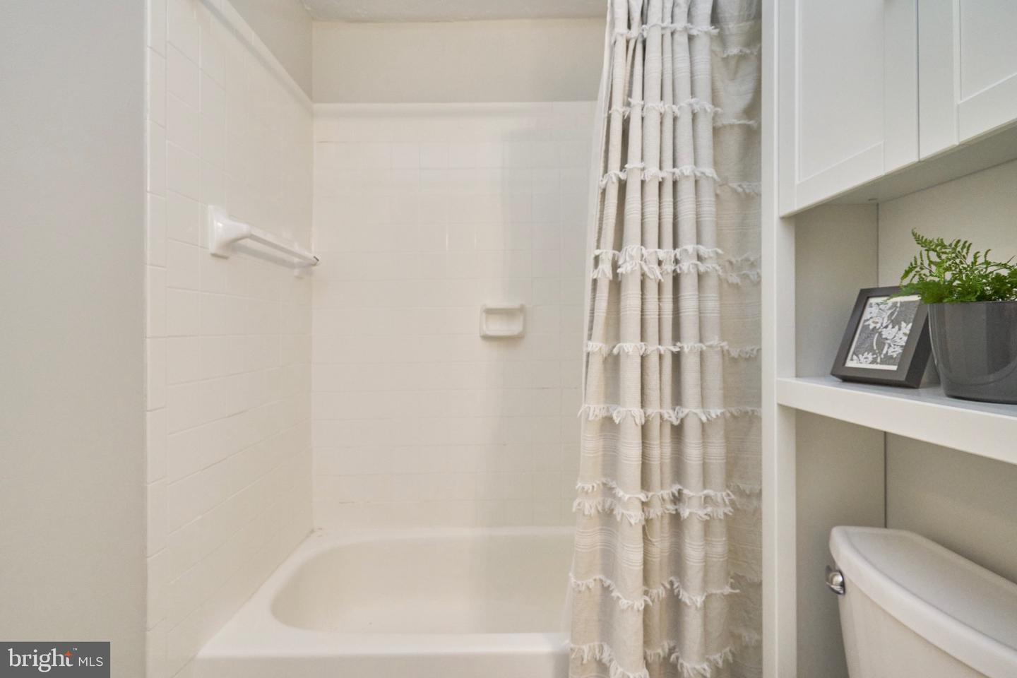 11703-C SUMMERCHASE CIR, RESTON, Virginia 20194, 1 Bedroom Bedrooms, ,1 BathroomBathrooms,Residential,For sale,11703-C SUMMERCHASE CIR,VAFX2291004 MLS # VAFX2291004