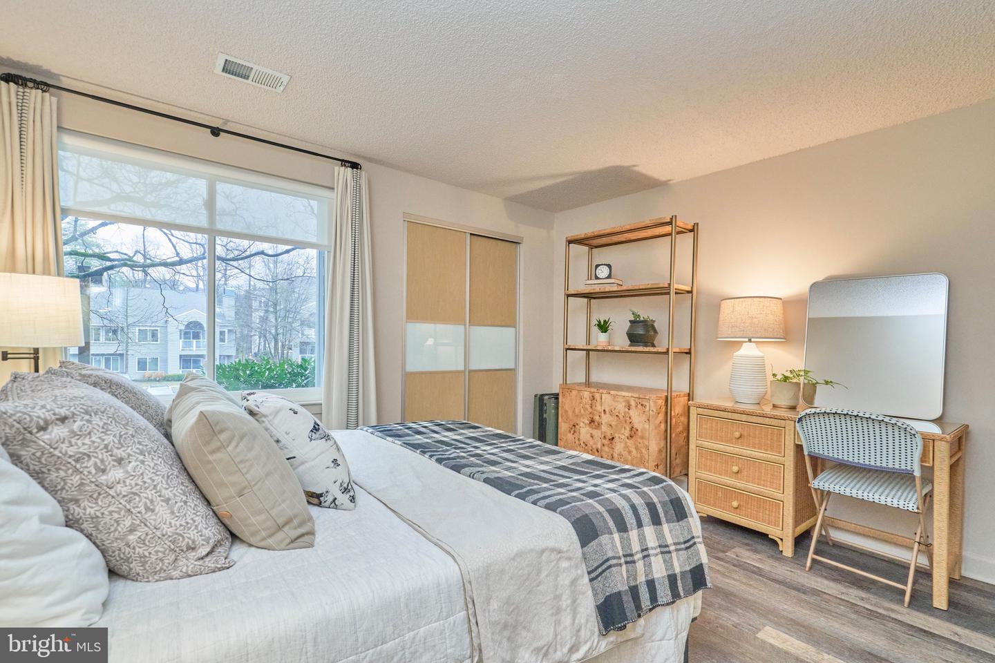 11703-C SUMMERCHASE CIR, RESTON, Virginia 20194, 1 Bedroom Bedrooms, ,1 BathroomBathrooms,Residential,For sale,11703-C SUMMERCHASE CIR,VAFX2291004 MLS # VAFX2291004