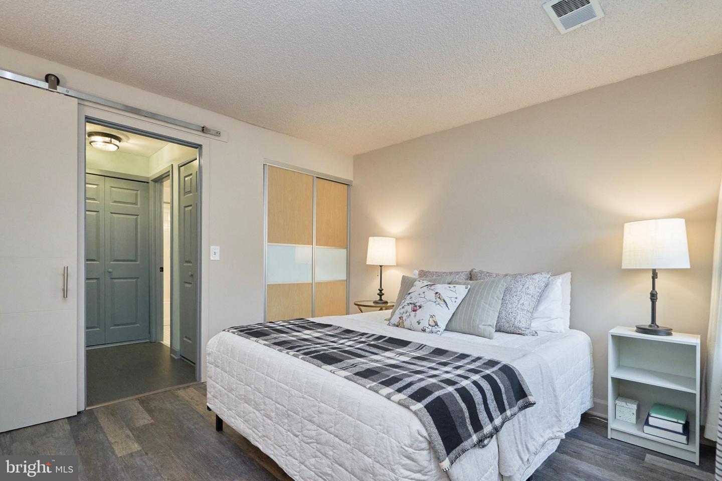 11703-C SUMMERCHASE CIR, RESTON, Virginia 20194, 1 Bedroom Bedrooms, ,1 BathroomBathrooms,Residential,For sale,11703-C SUMMERCHASE CIR,VAFX2291004 MLS # VAFX2291004