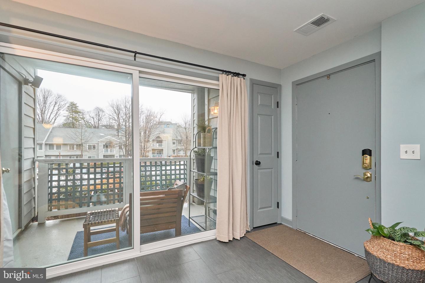 11703-C SUMMERCHASE CIR, RESTON, Virginia 20194, 1 Bedroom Bedrooms, ,1 BathroomBathrooms,Residential,For sale,11703-C SUMMERCHASE CIR,VAFX2291004 MLS # VAFX2291004