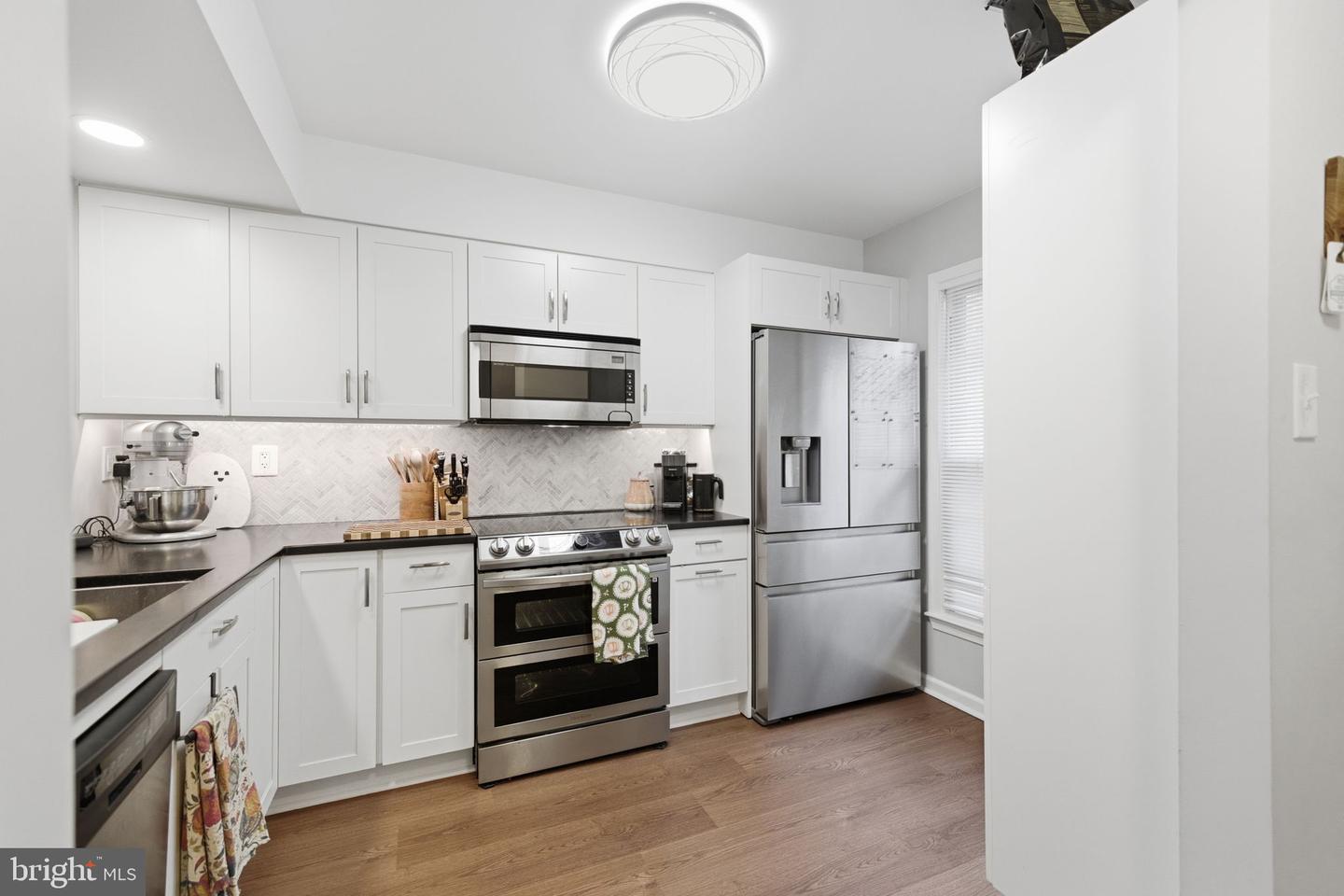 2568-B S ARLINGTON MILL DR #B, ARLINGTON, Virginia 22206, 2 Bedrooms Bedrooms, ,1 BathroomBathrooms,Residential,For sale,2568-B S ARLINGTON MILL DR #B,VAAR2069056 MLS # VAAR2069056