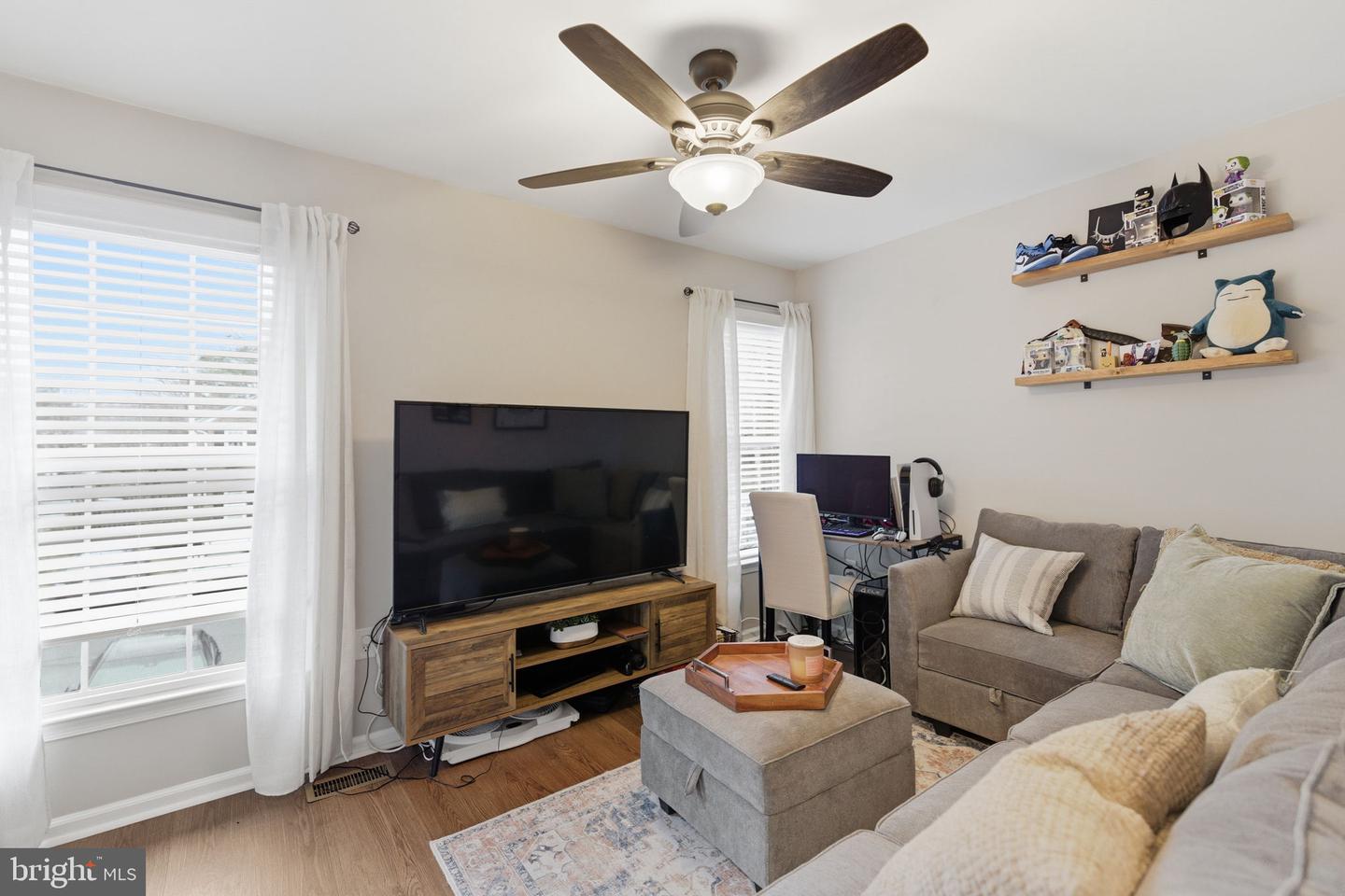 2568-B S ARLINGTON MILL DR #B, ARLINGTON, Virginia 22206, 2 Bedrooms Bedrooms, ,1 BathroomBathrooms,Residential,For sale,2568-B S ARLINGTON MILL DR #B,VAAR2069056 MLS # VAAR2069056