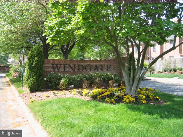 2568-B S ARLINGTON MILL DR #B, ARLINGTON, Virginia 22206, 2 Bedrooms Bedrooms, ,1 BathroomBathrooms,Residential,For sale,2568-B S ARLINGTON MILL DR #B,VAAR2069056 MLS # VAAR2069056