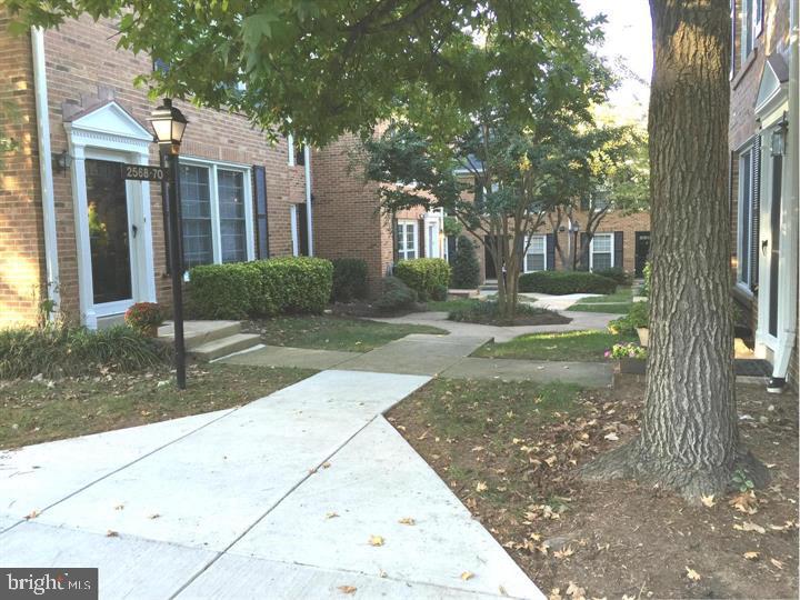 2568-B S ARLINGTON MILL DR #B, ARLINGTON, Virginia 22206, 2 Bedrooms Bedrooms, ,1 BathroomBathrooms,Residential,For sale,2568-B S ARLINGTON MILL DR #B,VAAR2069056 MLS # VAAR2069056
