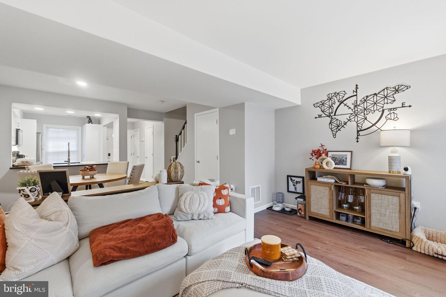 2568-B S ARLINGTON MILL DR #B, ARLINGTON, Virginia 22206, 2 Bedrooms Bedrooms, ,1 BathroomBathrooms,Residential,For sale,2568-B S ARLINGTON MILL DR #B,VAAR2069056 MLS # VAAR2069056