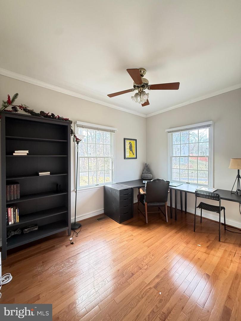 1742 VALLEY AVE, MCLEAN, Virginia 22101, 6 Bedrooms Bedrooms, ,4 BathroomsBathrooms,Residential,For sale,1742 VALLEY AVE,VAFX2291738 MLS # VAFX2291738