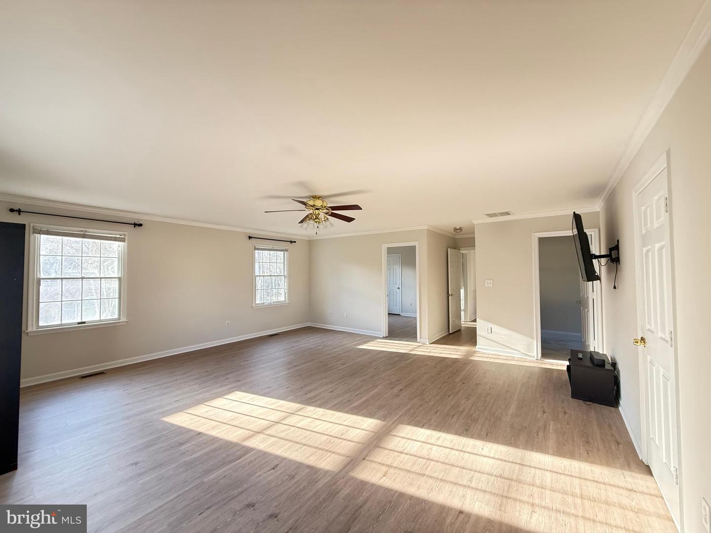 1742 VALLEY AVE, MCLEAN, Virginia 22101, 6 Bedrooms Bedrooms, ,4 BathroomsBathrooms,Residential,For sale,1742 VALLEY AVE,VAFX2291738 MLS # VAFX2291738