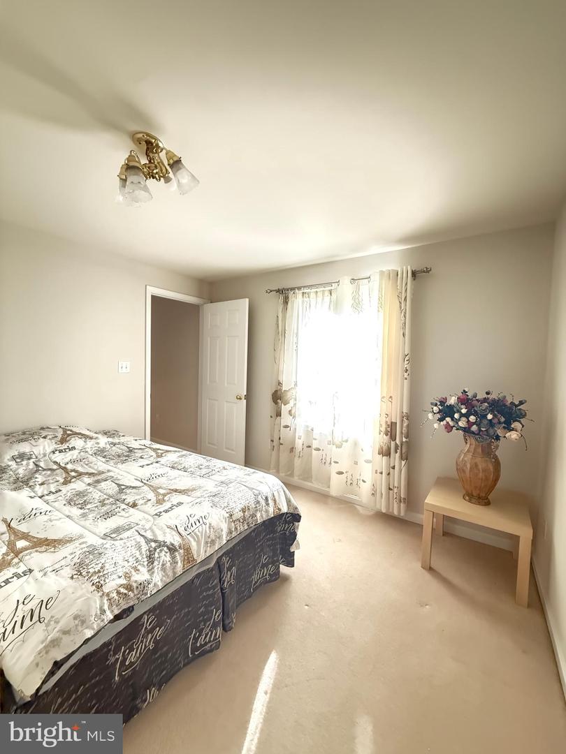 1742 VALLEY AVE, MCLEAN, Virginia 22101, 6 Bedrooms Bedrooms, ,4 BathroomsBathrooms,Residential,For sale,1742 VALLEY AVE,VAFX2291738 MLS # VAFX2291738