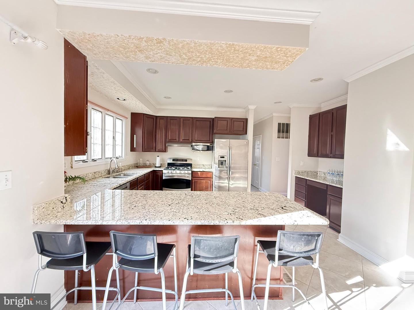 1742 VALLEY AVE, MCLEAN, Virginia 22101, 6 Bedrooms Bedrooms, ,4 BathroomsBathrooms,Residential,For sale,1742 VALLEY AVE,VAFX2291738 MLS # VAFX2291738