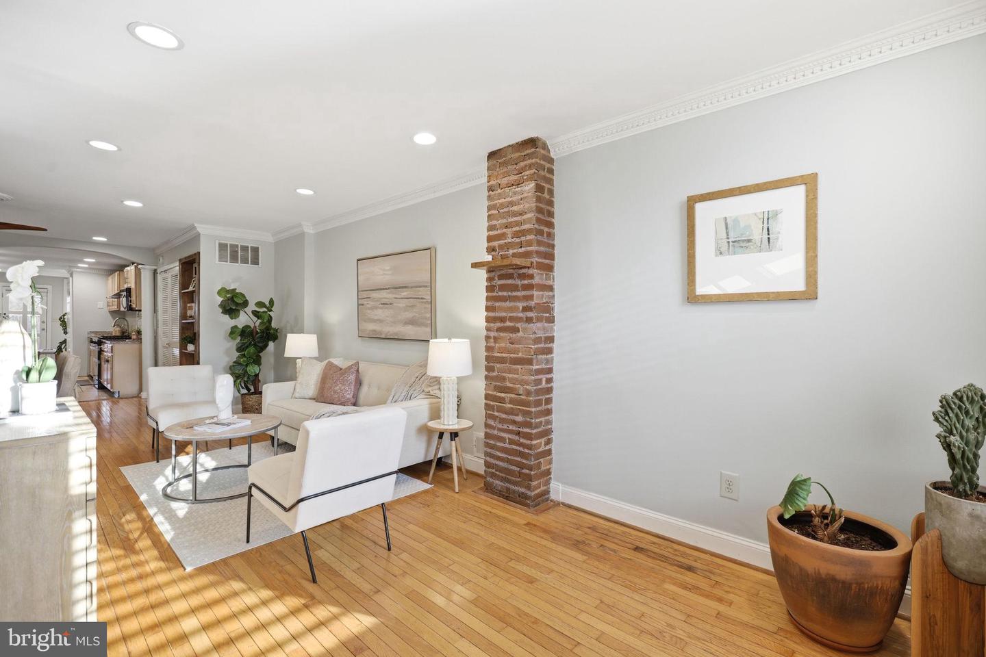 1525 6TH ST NW, WASHINGTON, District Of Columbia 20001, 3 Bedrooms Bedrooms, ,2 BathroomsBathrooms,Residential,For sale,1525 6TH ST NW,DCDC2246900 MLS # DCDC2246900