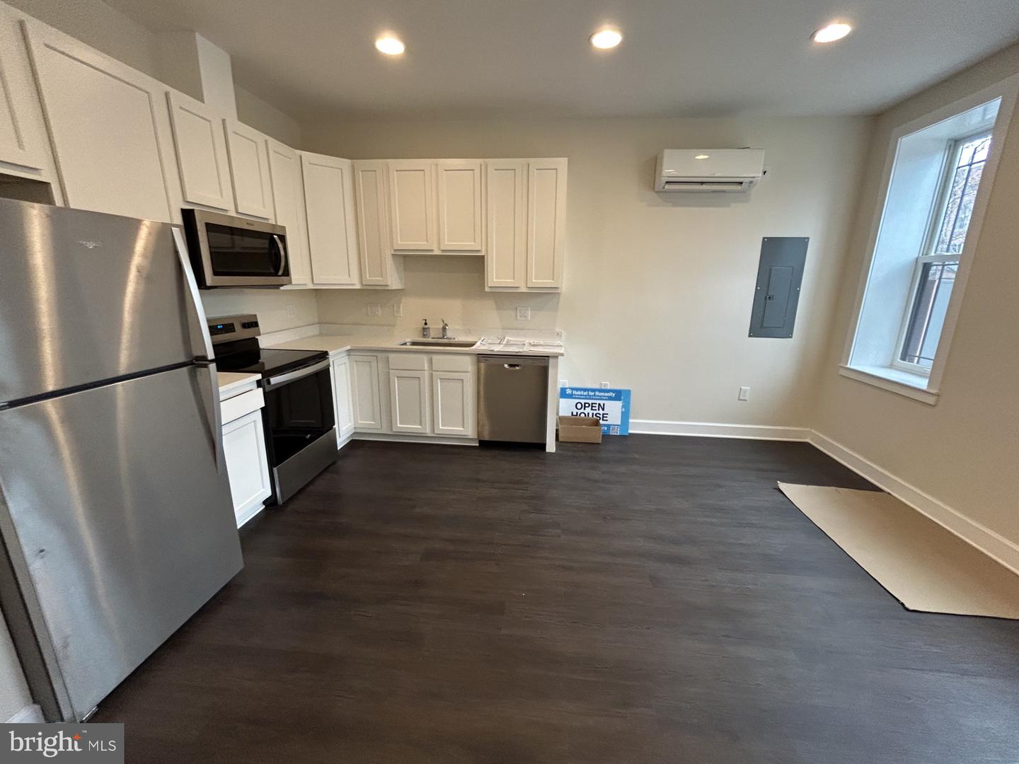 1314 CONSTITUTION AVE NE #2, WASHINGTON, District Of Columbia 20002, 2 Bedrooms Bedrooms, ,1 BathroomBathrooms,Residential,For sale,1314 CONSTITUTION AVE NE #2,DCDC2246960 MLS # DCDC2246960