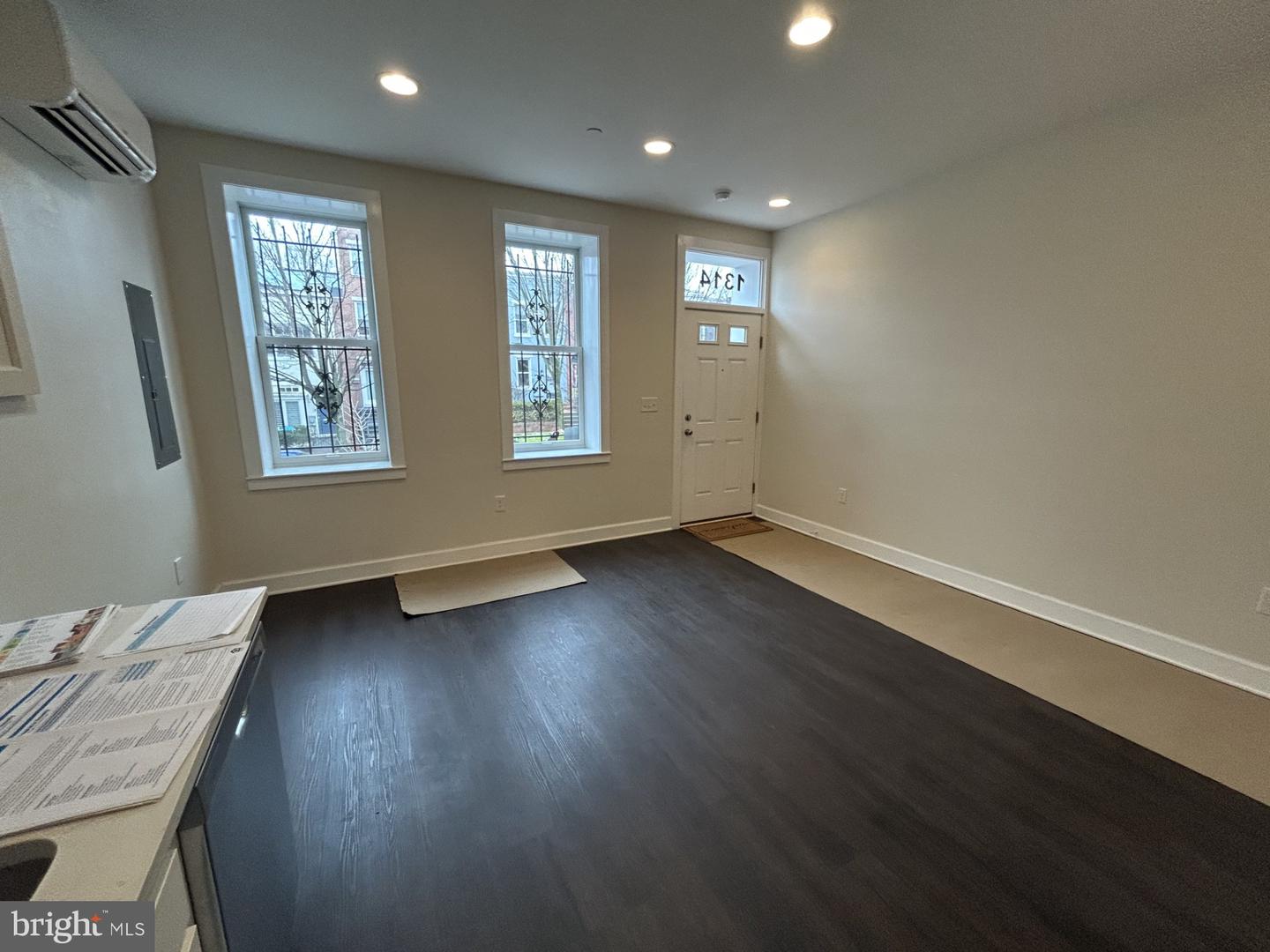 1314 CONSTITUTION AVE NE #2, WASHINGTON, District Of Columbia 20002, 2 Bedrooms Bedrooms, ,1 BathroomBathrooms,Residential,For sale,1314 CONSTITUTION AVE NE #2,DCDC2246960 MLS # DCDC2246960