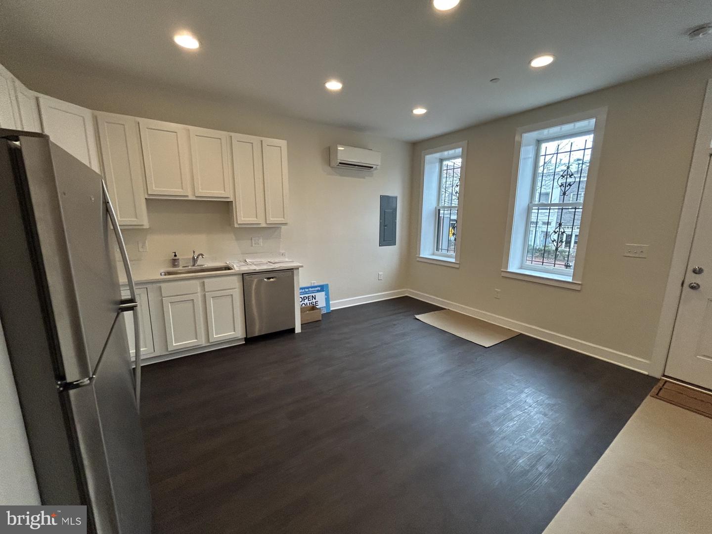 1314 CONSTITUTION AVE NE #2, WASHINGTON, District Of Columbia 20002, 2 Bedrooms Bedrooms, ,1 BathroomBathrooms,Residential,For sale,1314 CONSTITUTION AVE NE #2,DCDC2246960 MLS # DCDC2246960