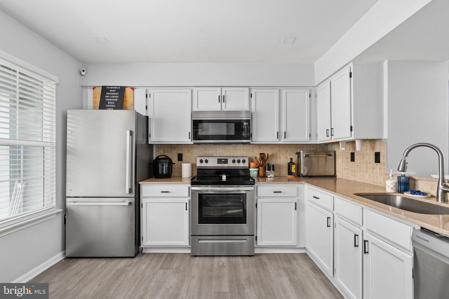 3663 STEWART LN, DUMFRIES, Virginia 22026, 4 Bedrooms Bedrooms, ,3 BathroomsBathrooms,Residential,For sale,3663 STEWART LN,VAPW2112876 MLS # VAPW2112876