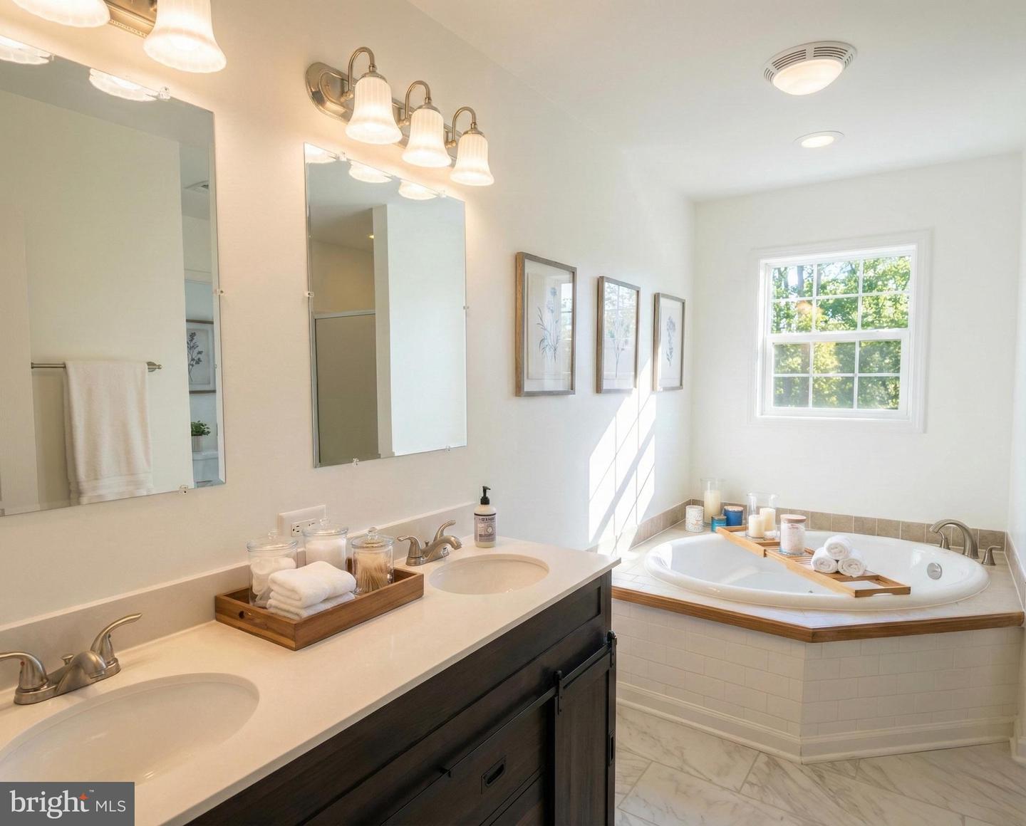 397 PARKSIDE RD, LINDEN, Virginia 22642, 3 Bedrooms Bedrooms, ,2 BathroomsBathrooms,Residential,For sale,397 PARKSIDE RD,VAWR2013474 MLS # VAWR2013474