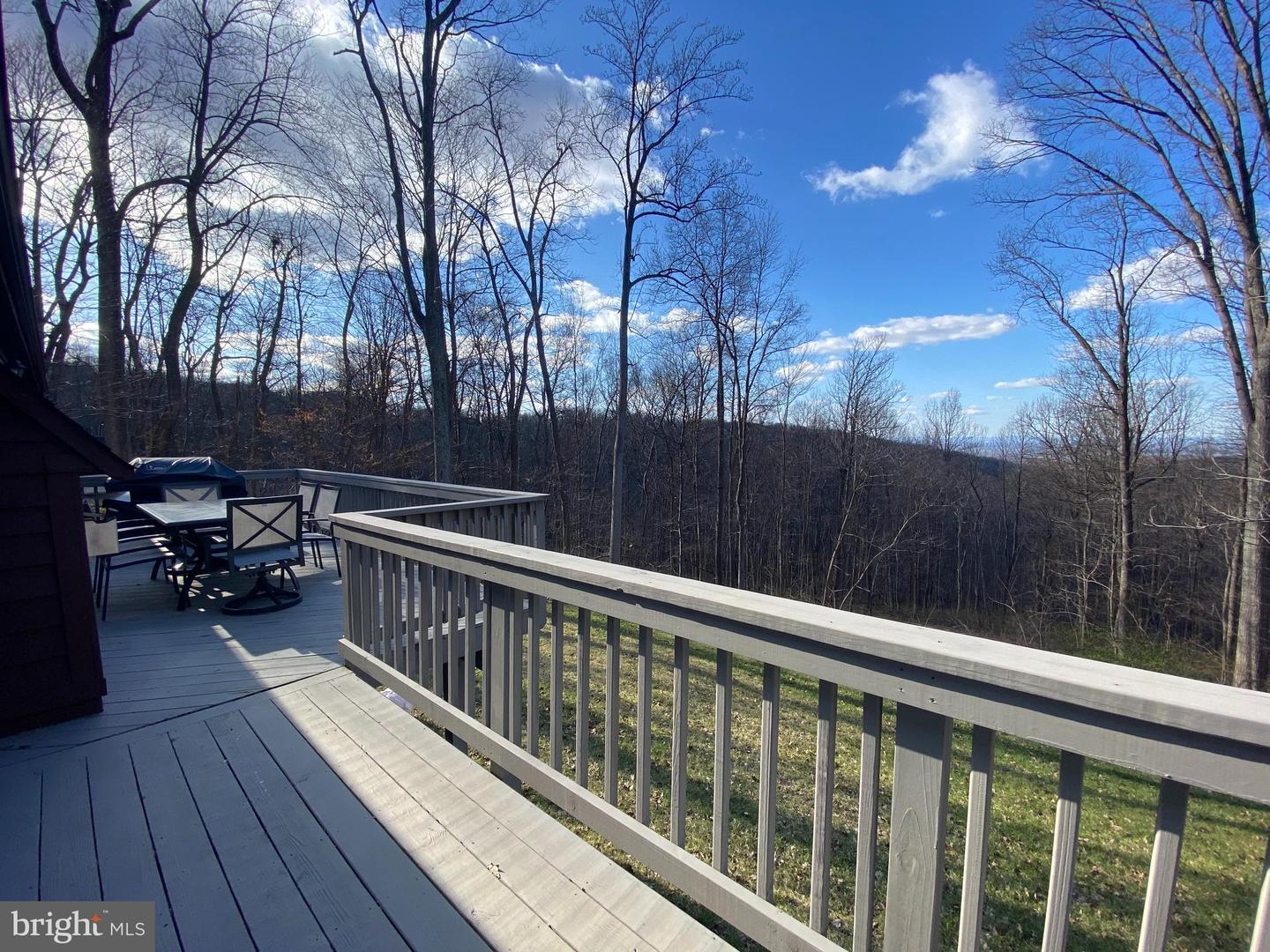 397 PARKSIDE RD, LINDEN, Virginia 22642, 3 Bedrooms Bedrooms, ,2 BathroomsBathrooms,Residential,For sale,397 PARKSIDE RD,VAWR2013474 MLS # VAWR2013474