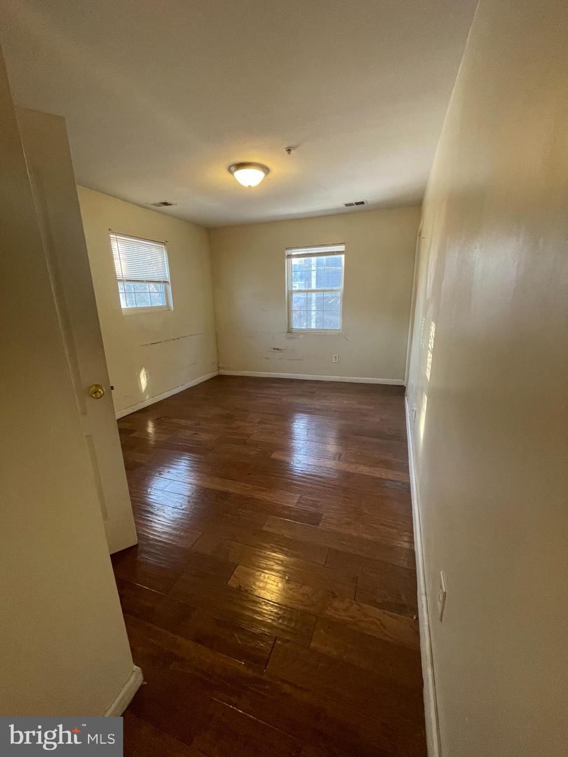 612 EASTERN AVE NE #103, WASHINGTON, District Of Columbia 20019, 2 Bedrooms Bedrooms, ,2 BathroomsBathrooms,Residential,For sale,612 EASTERN AVE NE #103,DCDC2247302 MLS # DCDC2247302