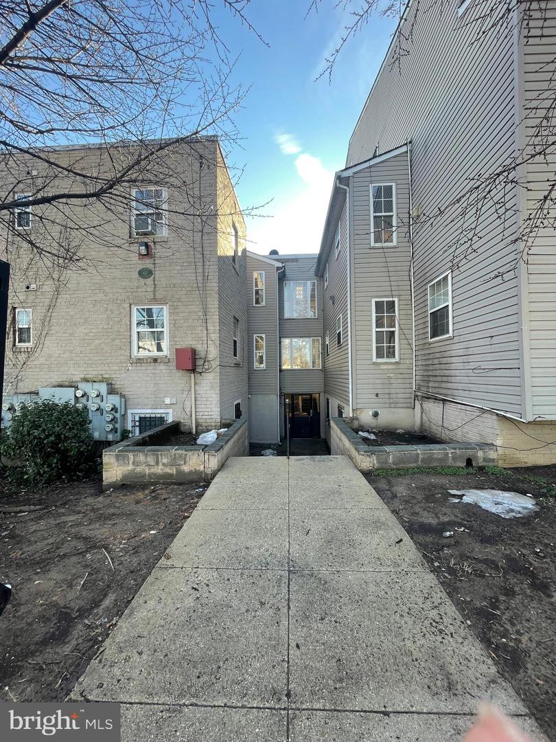 612 EASTERN AVE NE #103, WASHINGTON, District Of Columbia 20019, 2 Bedrooms Bedrooms, ,2 BathroomsBathrooms,Residential,For sale,612 EASTERN AVE NE #103,DCDC2247302 MLS # DCDC2247302