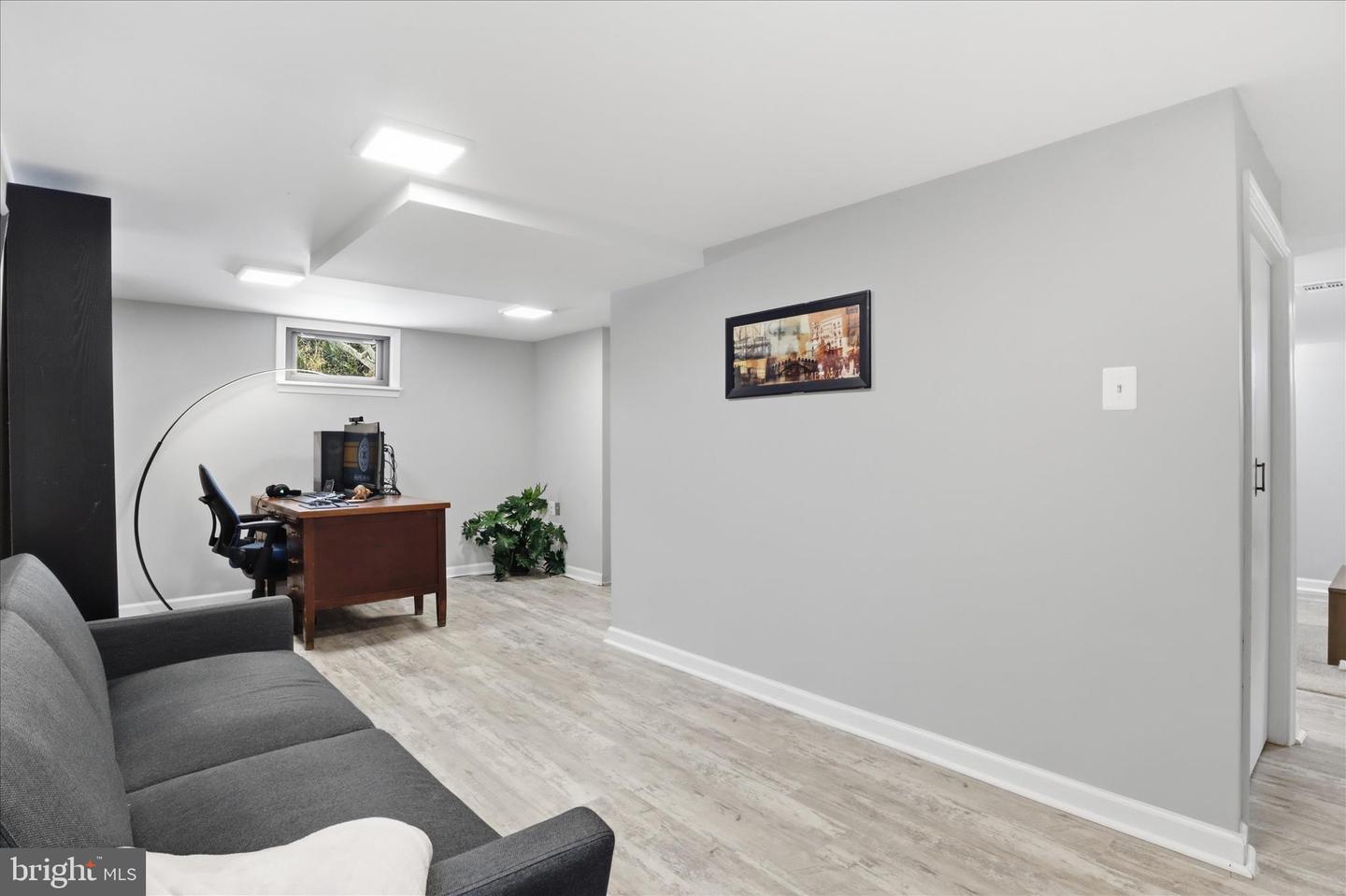 ANNANDALE, Virginia 22003, 4 Bedrooms Bedrooms, ,2 BathroomsBathrooms,Residential,For sale,VAFX2292328 MLS # VAFX2292328