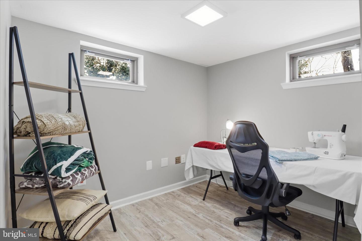 ANNANDALE, Virginia 22003, 4 Bedrooms Bedrooms, ,2 BathroomsBathrooms,Residential,For sale,VAFX2292328 MLS # VAFX2292328