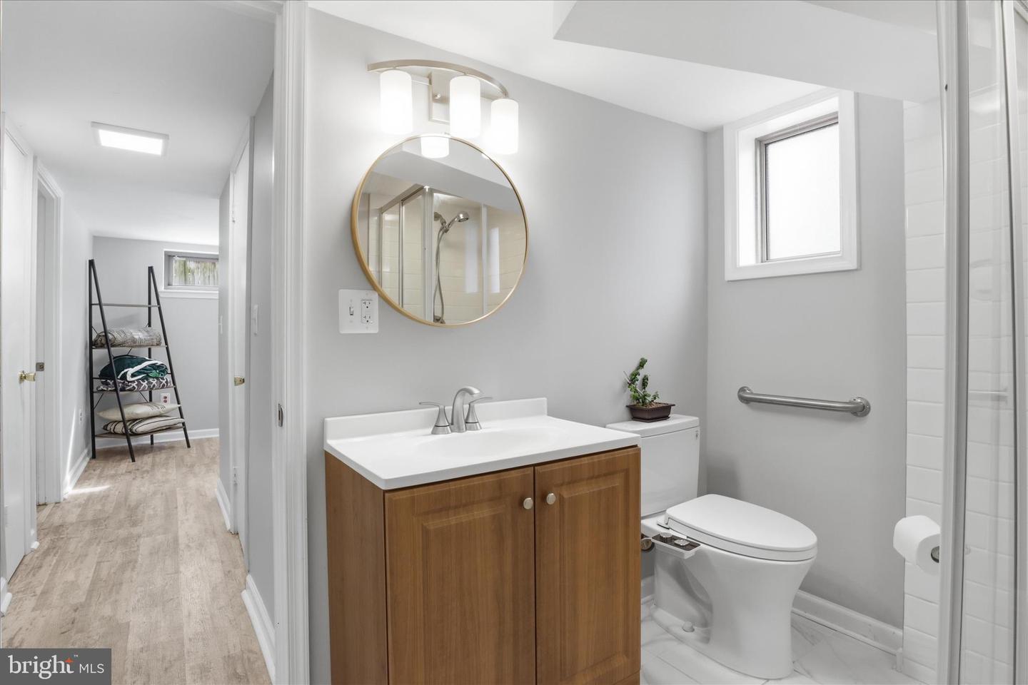 ANNANDALE, Virginia 22003, 4 Bedrooms Bedrooms, ,2 BathroomsBathrooms,Residential,For sale,VAFX2292328 MLS # VAFX2292328