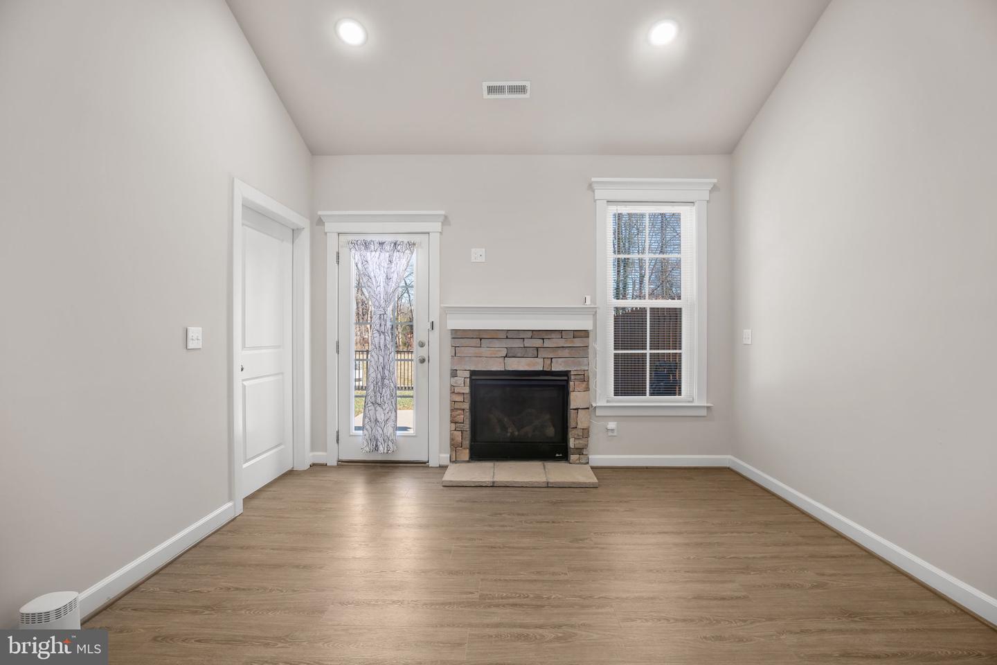 5711 FINLEY ROSE CT, FREDERICKSBURG, Virginia 22407, 3 Bedrooms Bedrooms, ,2 BathroomsBathrooms,Residential,For sale,5711 FINLEY ROSE CT,VASP2039522 MLS # VASP2039522