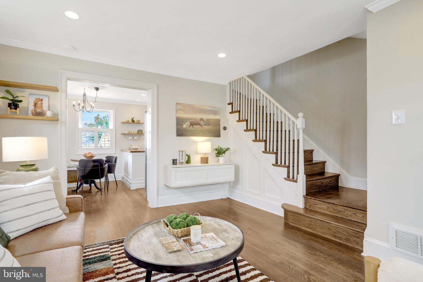 527 DUNCAN AVE, ALEXANDRIA, Virginia 22301, 2 Bedrooms Bedrooms, ,1 BathroomBathrooms,Residential,For sale,527 DUNCAN AVE,VAAX2054458 MLS # VAAX2054458