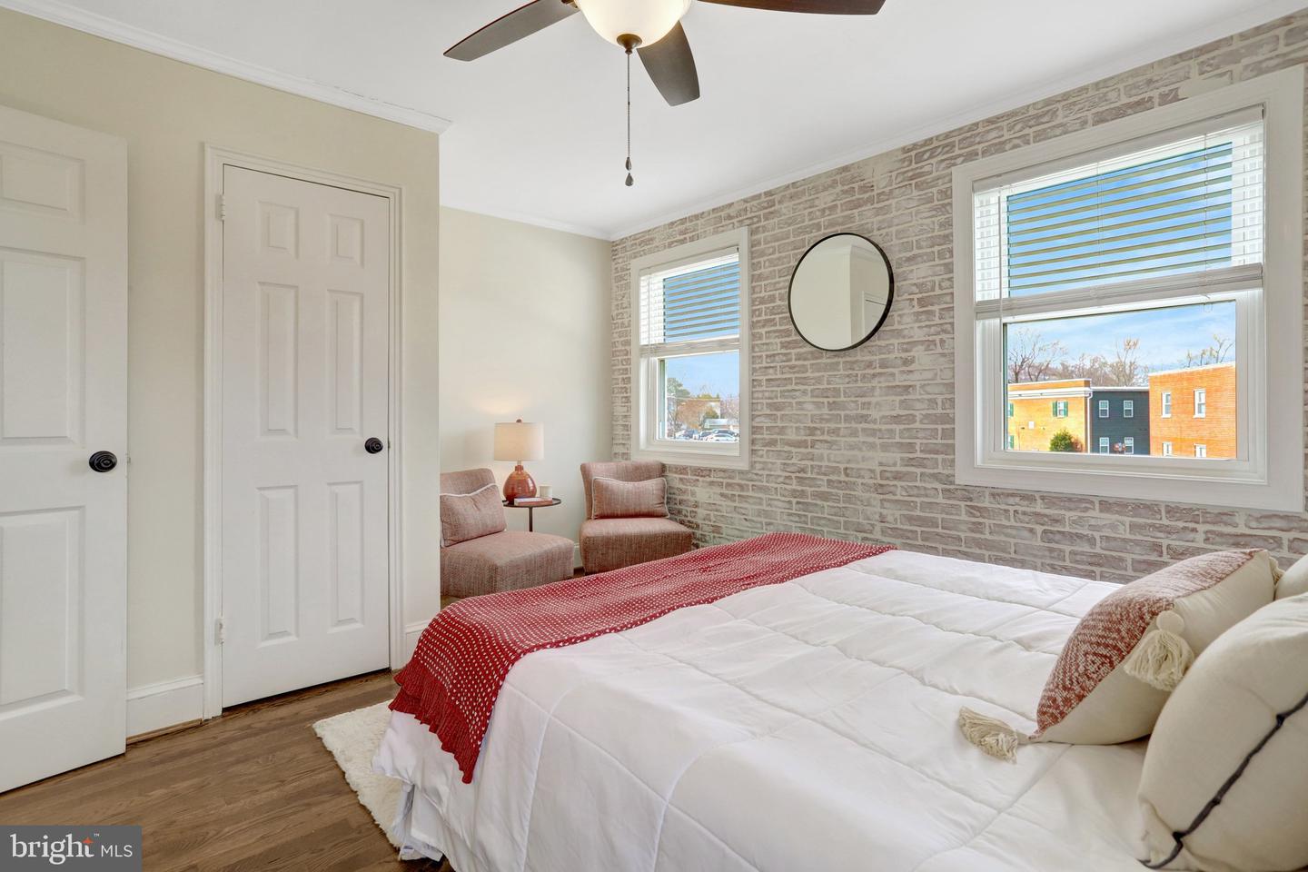 527 DUNCAN AVE, ALEXANDRIA, Virginia 22301, 2 Bedrooms Bedrooms, ,1 BathroomBathrooms,Residential,For sale,527 DUNCAN AVE,VAAX2054458 MLS # VAAX2054458