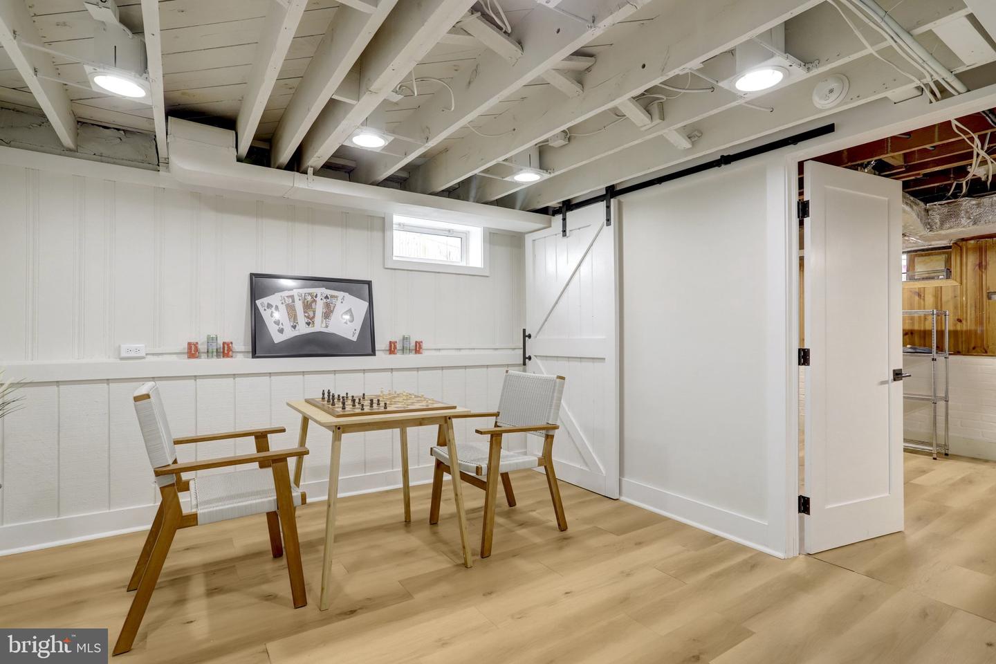 527 DUNCAN AVE, ALEXANDRIA, Virginia 22301, 2 Bedrooms Bedrooms, ,1 BathroomBathrooms,Residential,For sale,527 DUNCAN AVE,VAAX2054458 MLS # VAAX2054458