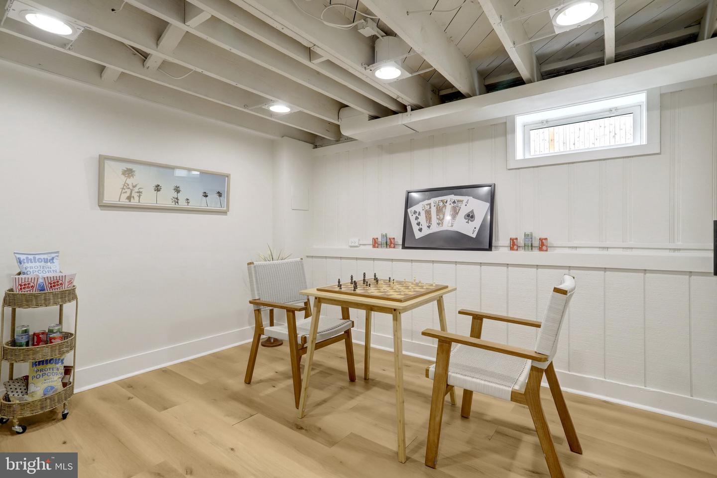 527 DUNCAN AVE, ALEXANDRIA, Virginia 22301, 2 Bedrooms Bedrooms, ,1 BathroomBathrooms,Residential,For sale,527 DUNCAN AVE,VAAX2054458 MLS # VAAX2054458