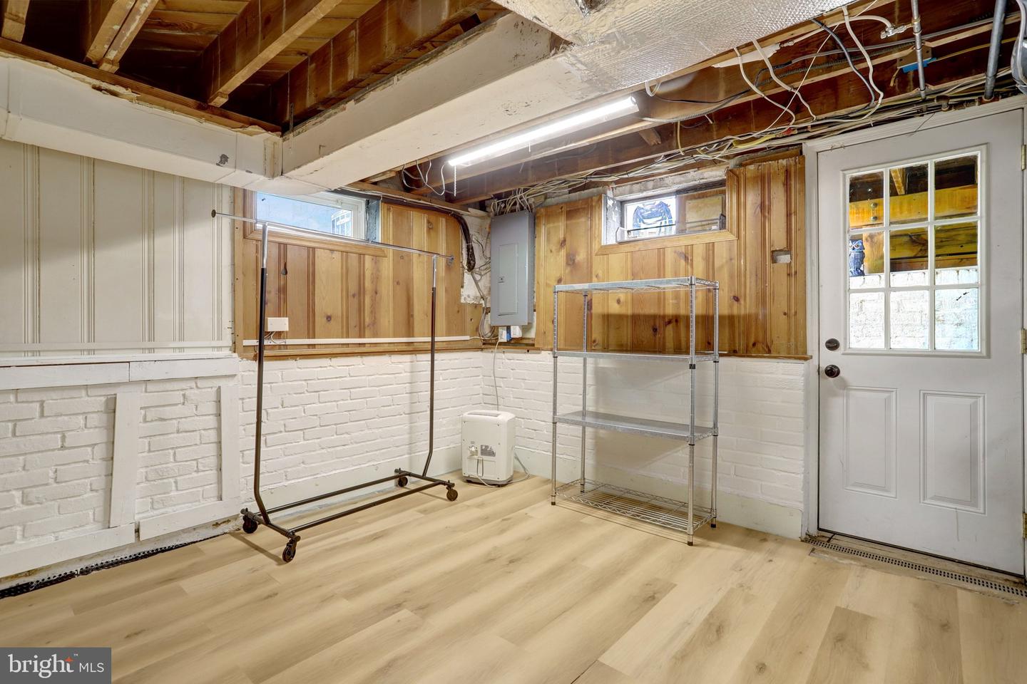 527 DUNCAN AVE, ALEXANDRIA, Virginia 22301, 2 Bedrooms Bedrooms, ,1 BathroomBathrooms,Residential,For sale,527 DUNCAN AVE,VAAX2054458 MLS # VAAX2054458