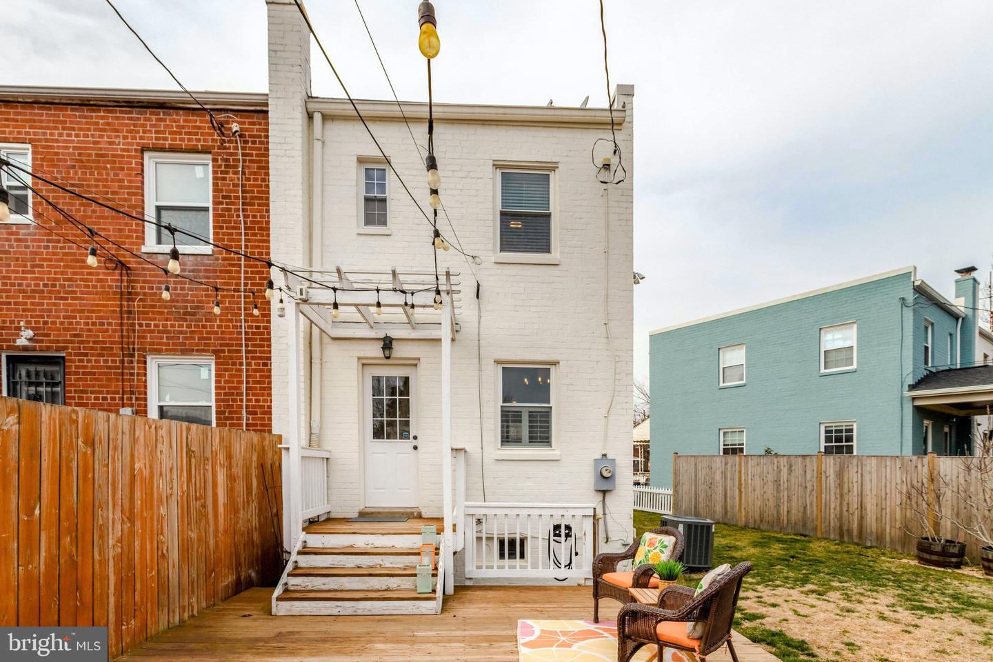 527 DUNCAN AVE, ALEXANDRIA, Virginia 22301, 2 Bedrooms Bedrooms, ,1 BathroomBathrooms,Residential,For sale,527 DUNCAN AVE,VAAX2054458 MLS # VAAX2054458