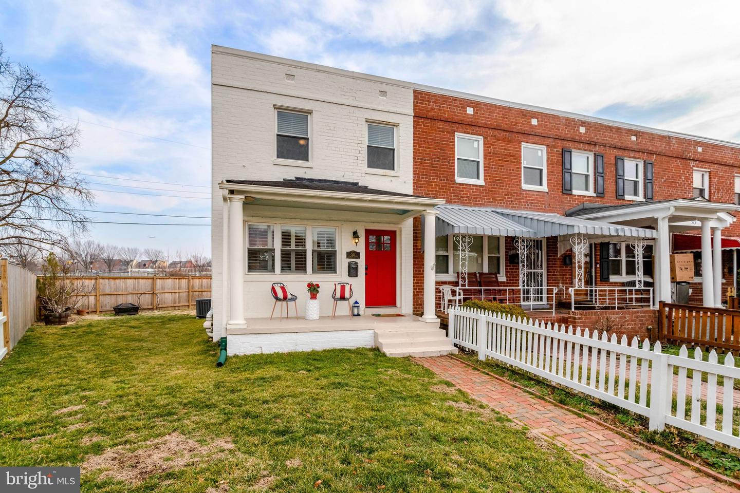527 DUNCAN AVE, ALEXANDRIA, Virginia 22301, 2 Bedrooms Bedrooms, ,1 BathroomBathrooms,Residential,For sale,527 DUNCAN AVE,VAAX2054458 MLS # VAAX2054458