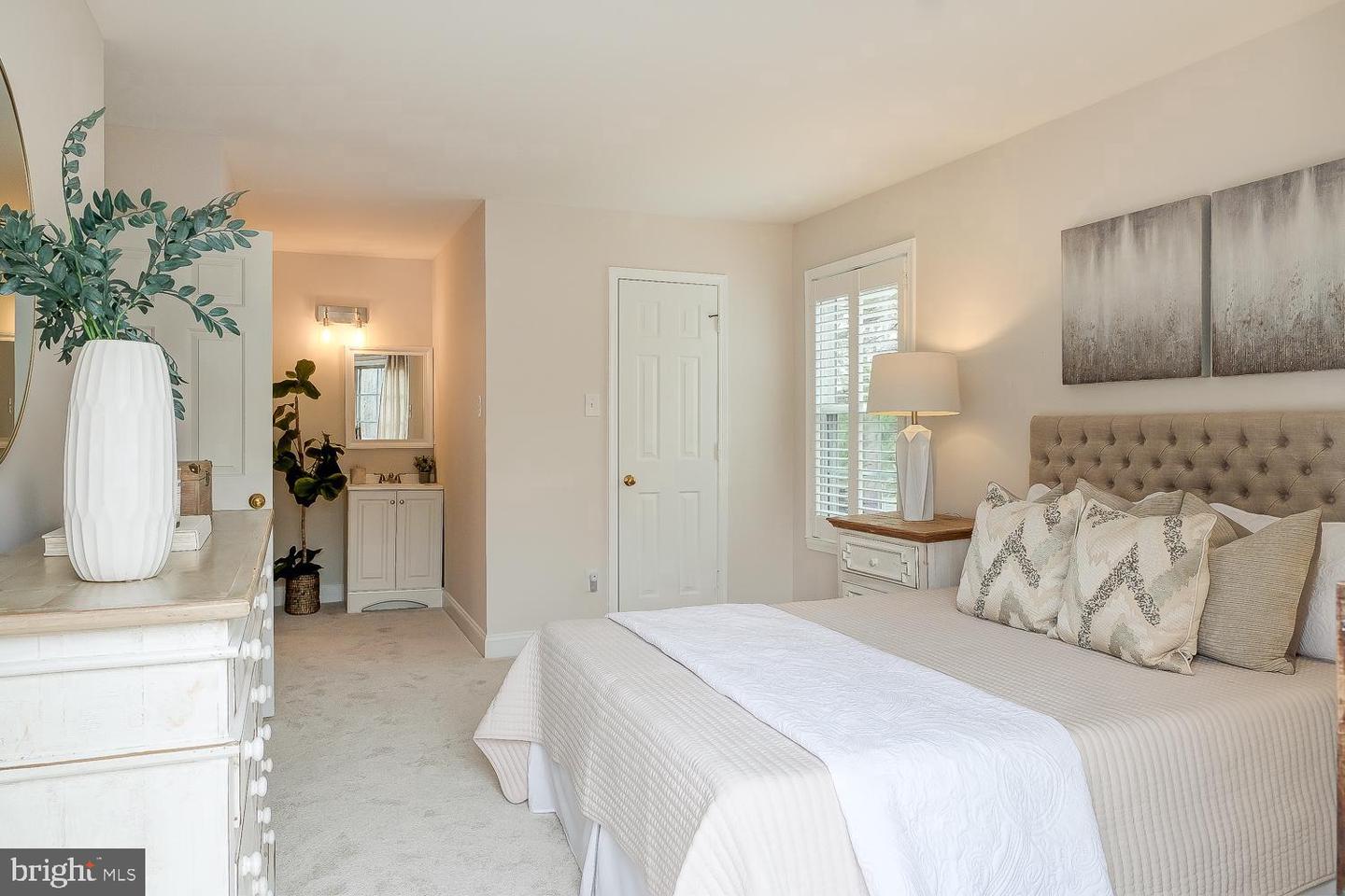 2224 SPRINGWOOD DR #J, RESTON, Virginia 20191, 2 Bedrooms Bedrooms, ,1 BathroomBathrooms,Residential,For sale,2224 SPRINGWOOD DR #J,VAFX2292654 MLS # VAFX2292654