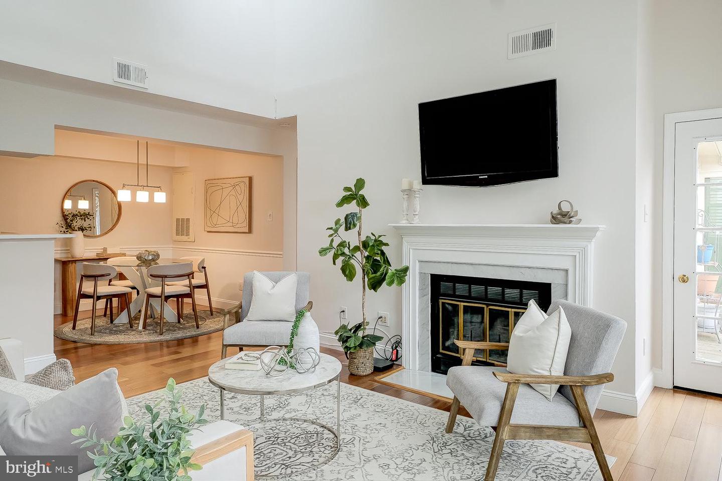 2224 SPRINGWOOD DR #J, RESTON, Virginia 20191, 2 Bedrooms Bedrooms, ,1 BathroomBathrooms,Residential,For sale,2224 SPRINGWOOD DR #J,VAFX2292654 MLS # VAFX2292654