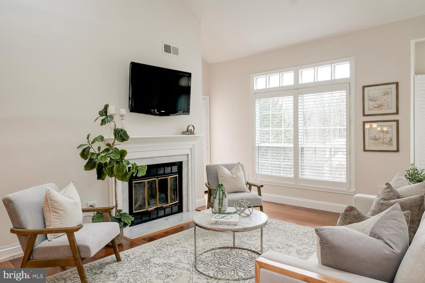 2224 SPRINGWOOD DR #J, RESTON, Virginia 20191, 2 Bedrooms Bedrooms, ,1 BathroomBathrooms,Residential,For sale,2224 SPRINGWOOD DR #J,VAFX2292654 MLS # VAFX2292654