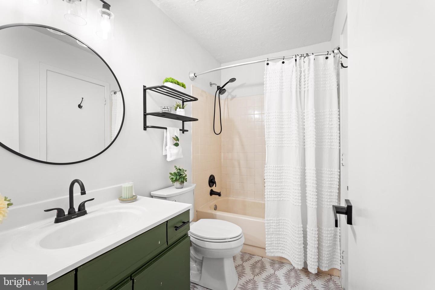 11731-E SUMMERCHASE CIR #1731E, RESTON, Virginia 20194, 2 Bedrooms Bedrooms, ,1 BathroomBathrooms,Residential,For sale,11731-E SUMMERCHASE CIR #1731E,VAFX2292754 MLS # VAFX2292754 11731-E SUMMERCHASE CIR #1731E, RESTON, Virginia 20194, 2 Bedrooms Bedrooms, ,1 BathroomBathrooms,Residential,For sale,11731-E SUMMERCHASE CIR #1731E,VAFX2292754 MLS # VAFX2292754