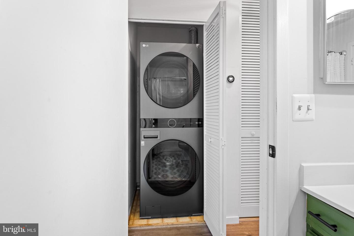 11731-E SUMMERCHASE CIR #1731E, RESTON, Virginia 20194, 2 Bedrooms Bedrooms, ,1 BathroomBathrooms,Residential,For sale,11731-E SUMMERCHASE CIR #1731E,VAFX2292754 MLS # VAFX2292754 11731-E SUMMERCHASE CIR #1731E, RESTON, Virginia 20194, 2 Bedrooms Bedrooms, ,1 BathroomBathrooms,Residential,For sale,11731-E SUMMERCHASE CIR #1731E,VAFX2292754 MLS # VAFX2292754