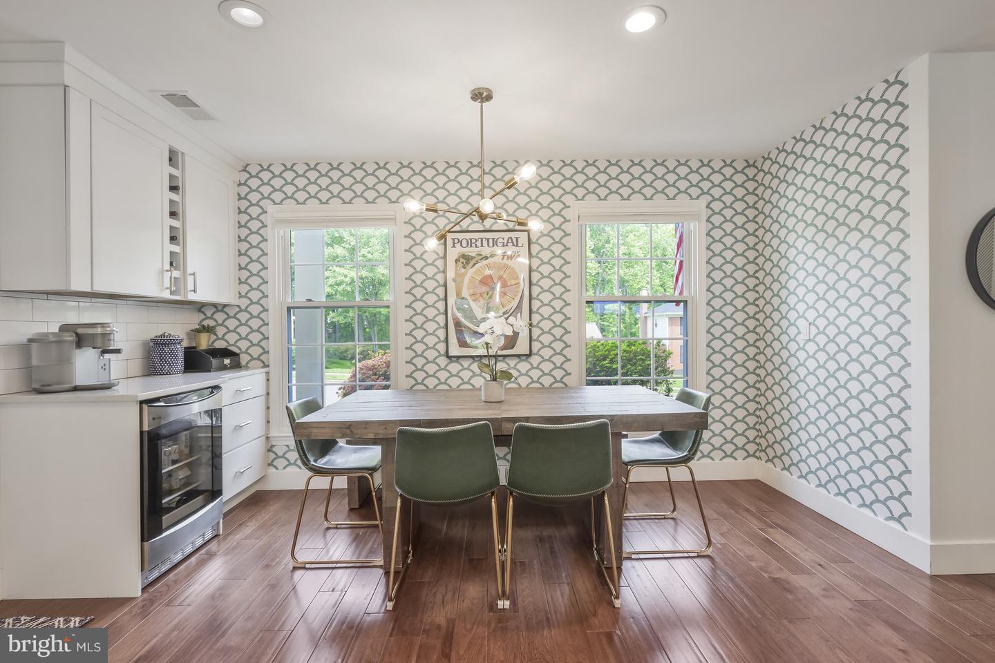 8625 APPLETON CT, ANNANDALE, Virginia 22003, 5 Bedrooms Bedrooms, 17 Rooms Rooms,2 BathroomsBathrooms,Residential,For sale,8625 APPLETON CT,VAFX2292888 MLS # VAFX2292888