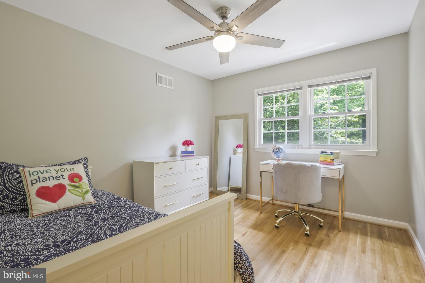 8625 APPLETON CT, ANNANDALE, Virginia 22003, 5 Bedrooms Bedrooms, 17 Rooms Rooms,2 BathroomsBathrooms,Residential,For sale,8625 APPLETON CT,VAFX2292888 MLS # VAFX2292888